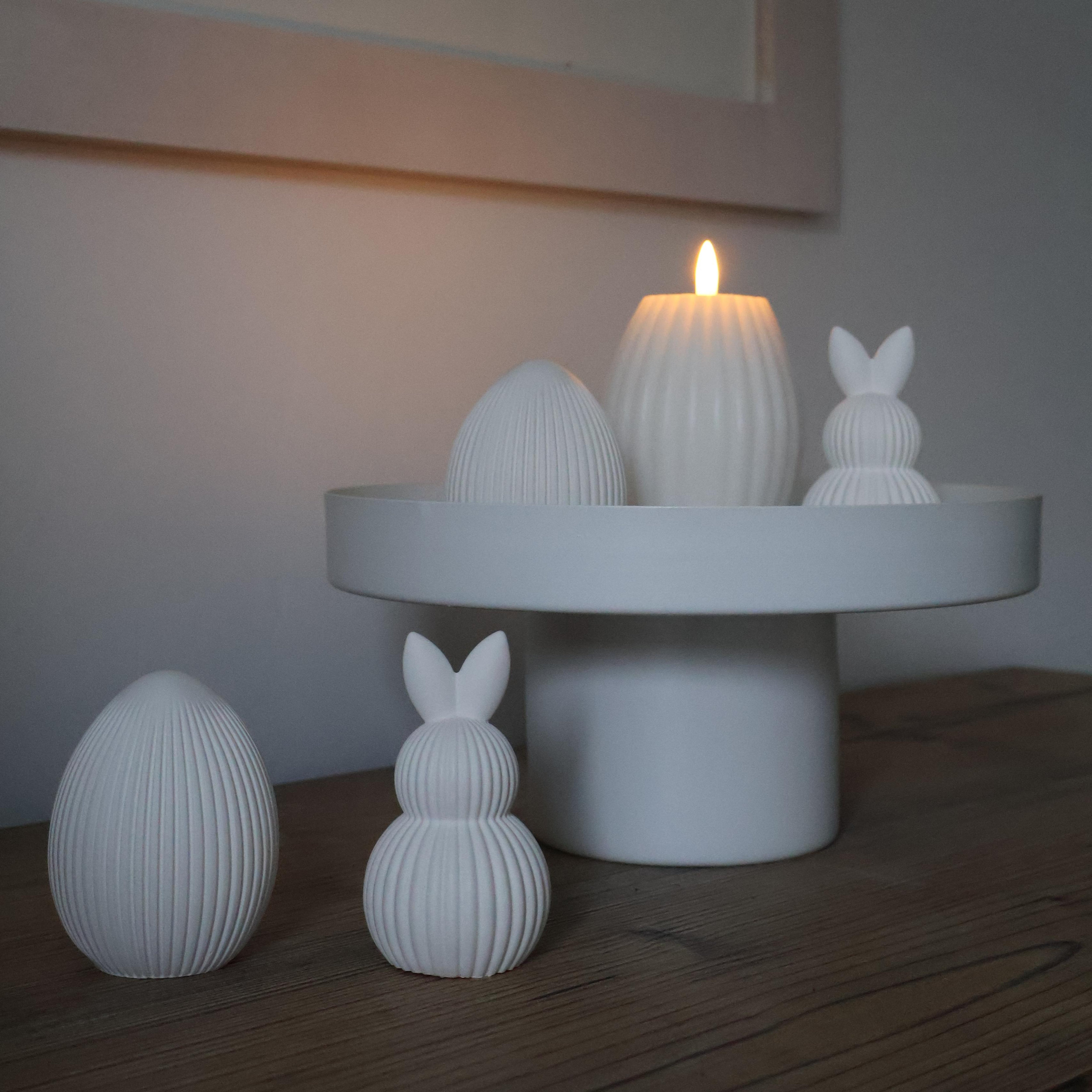 Osterhase & Osterei Set mit Rillen in Weiß