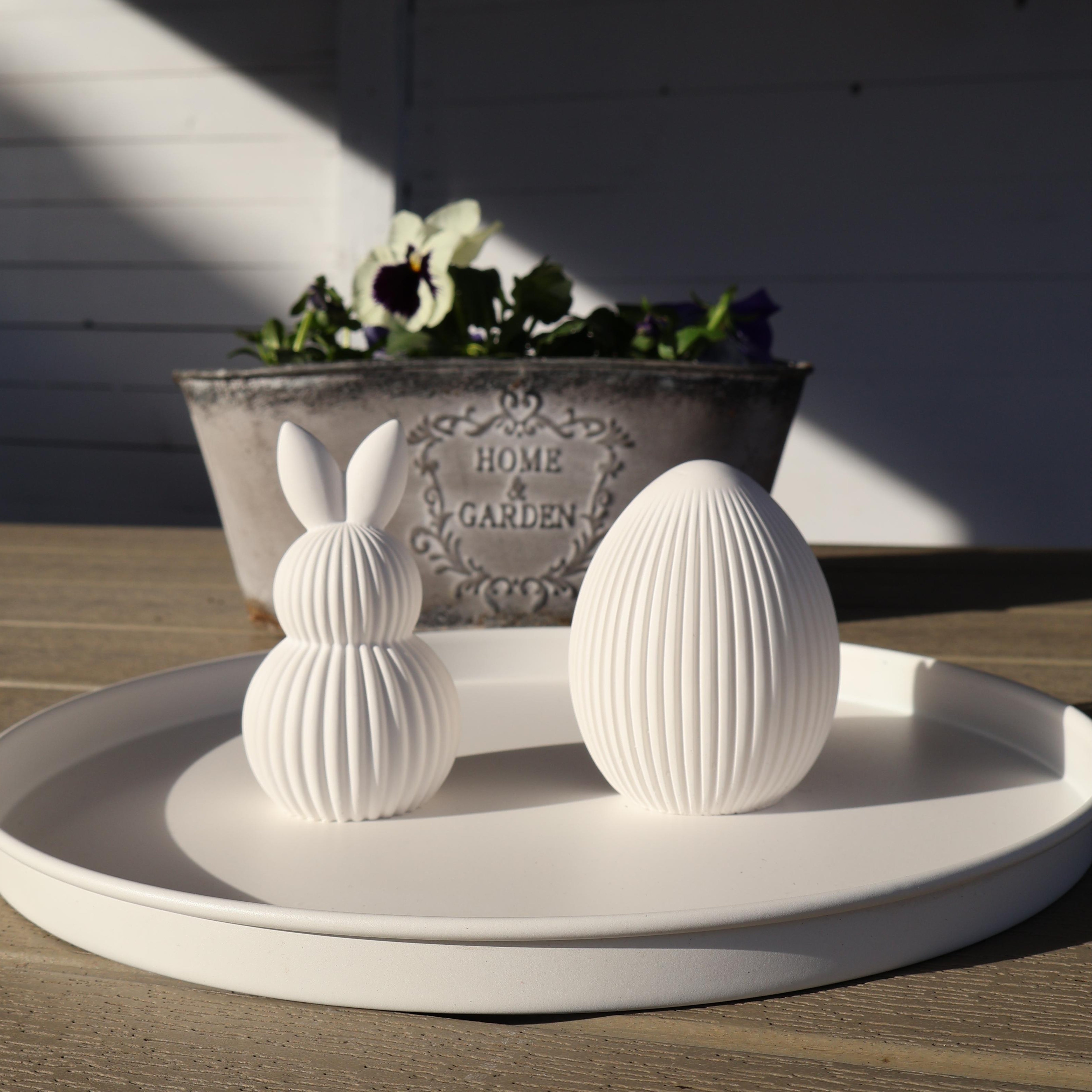 Osterhase & Osterei Set mit Rillen in Weiß