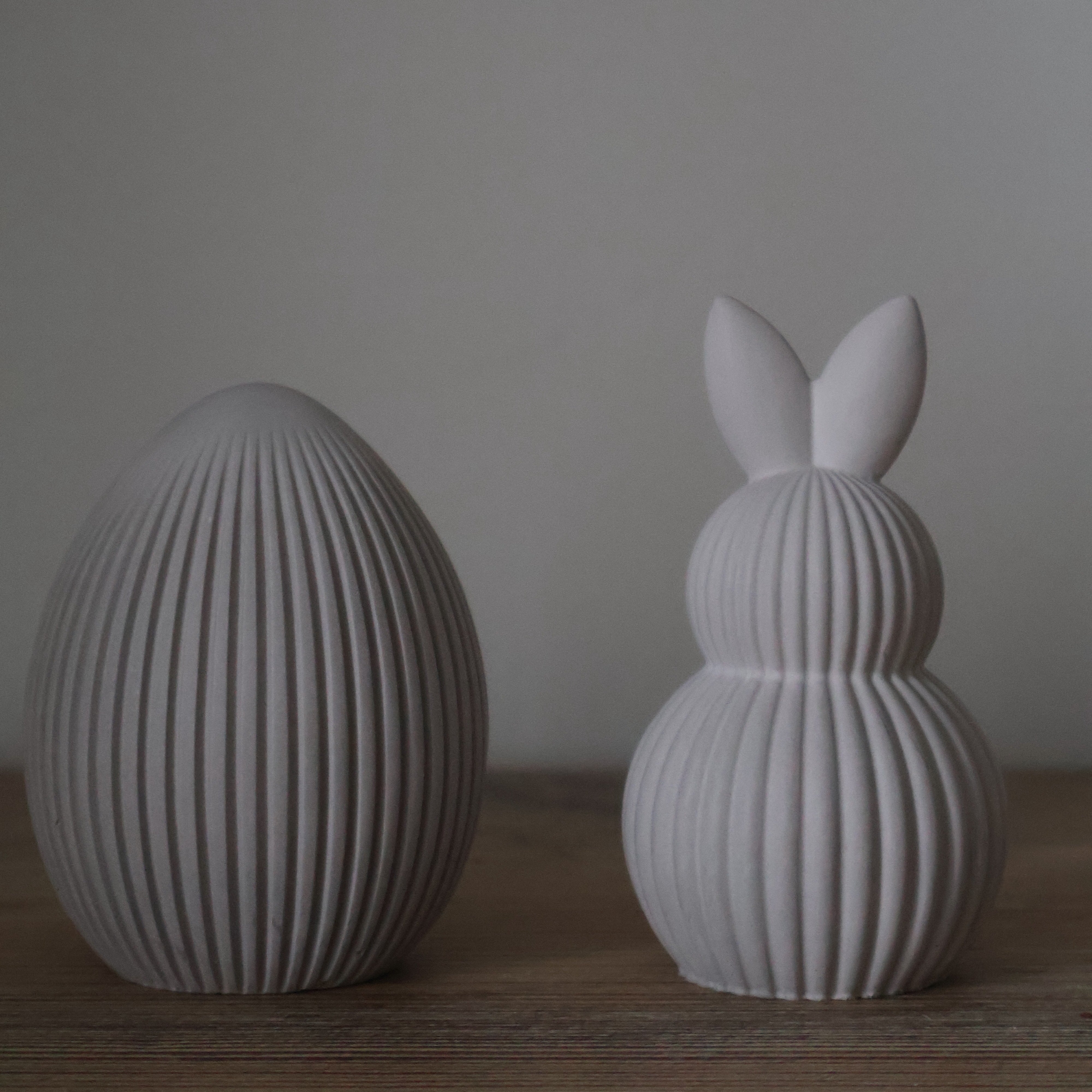 Hase & Ei Set mit Rillen in Grau