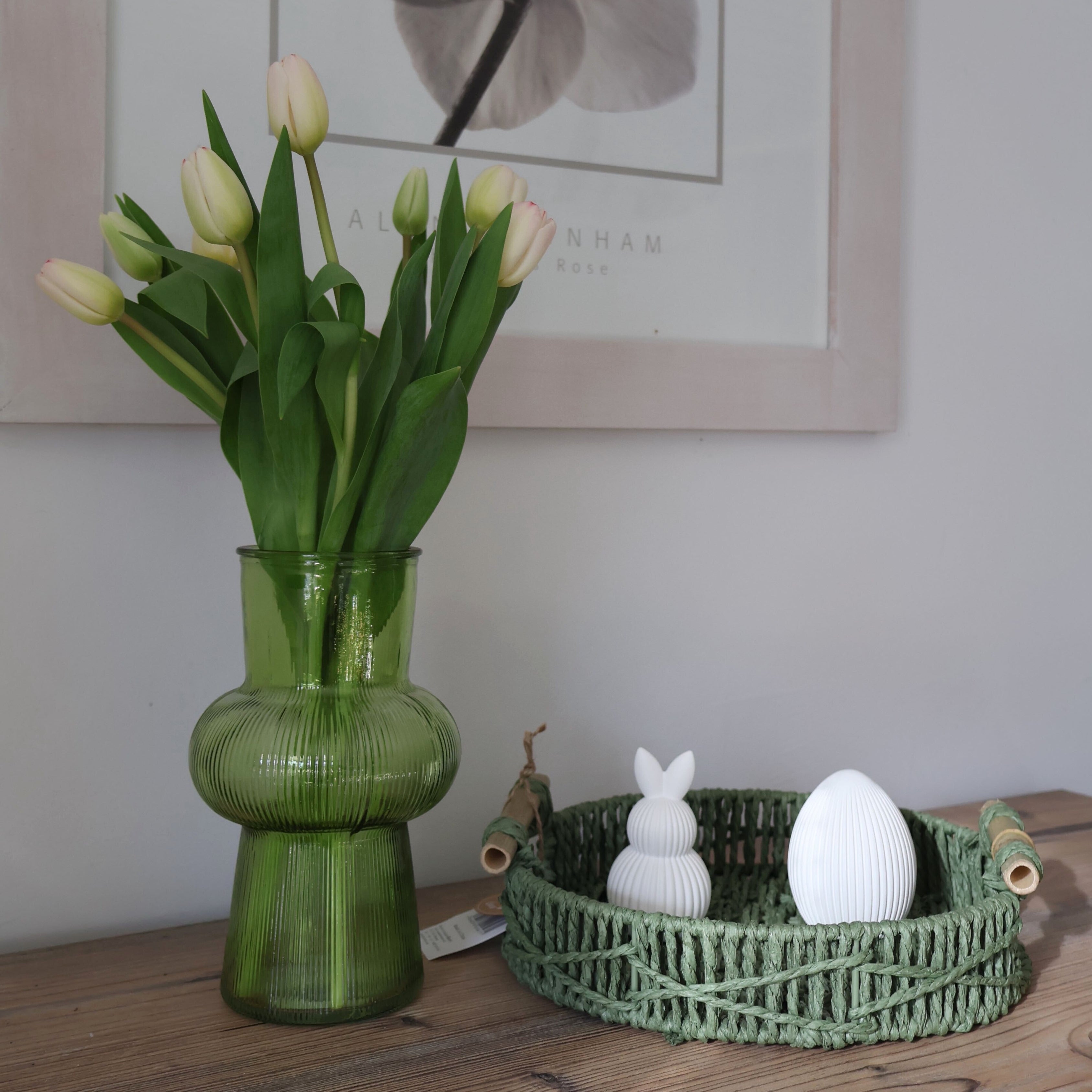 Glas-Vase Norana mit geriffelter Oberfläche in Hellgrün